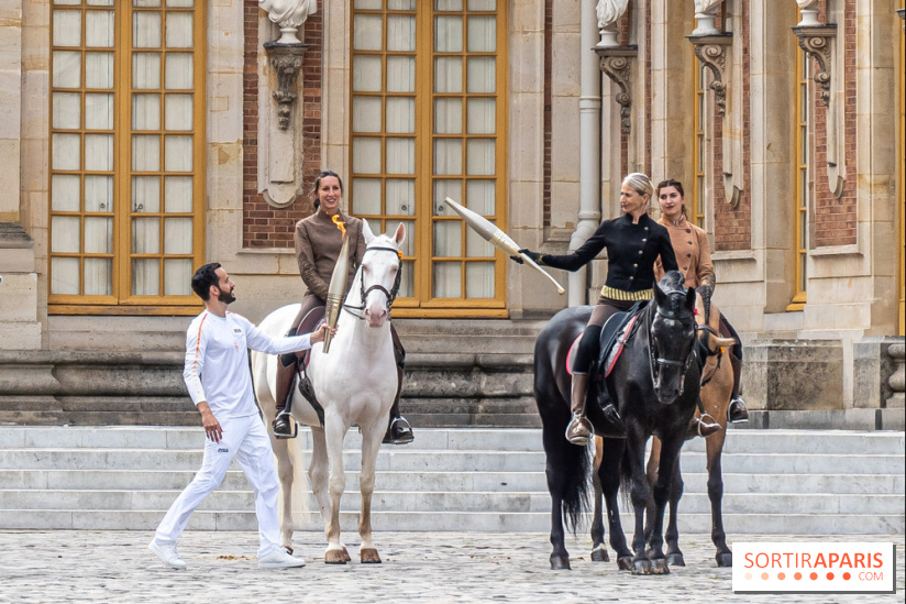 JO Paris 2024 Le Relais Et Les Porteurs De La Flamme Dans Les