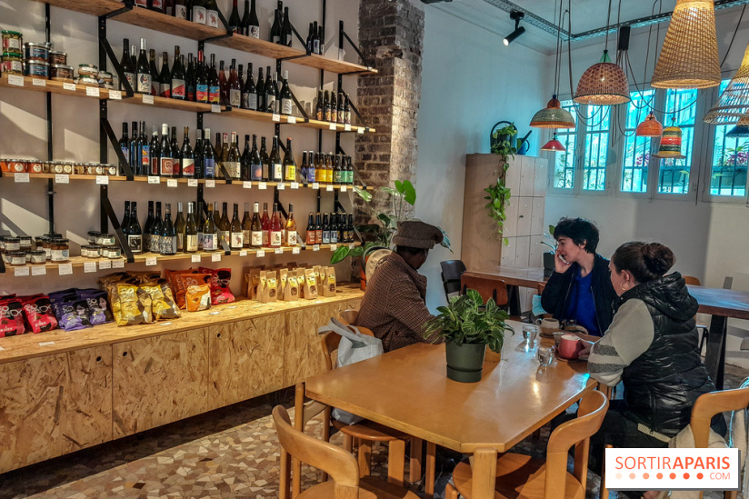 At Aûm, studio de yoga et espace de coworking dans le 20e