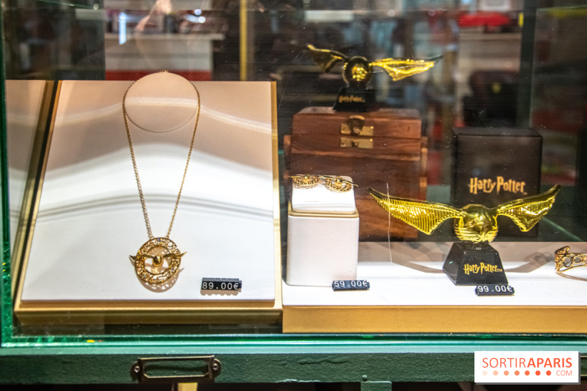 Harry Potter : nos photos du pop-up store Arribas, spécialisé dans le verre, sur les Champs-Elysées