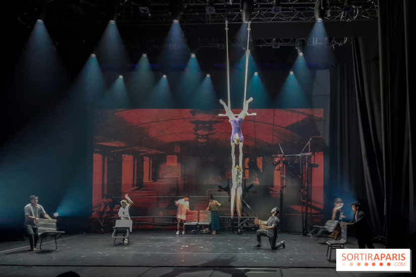 Passagers, le spectacle de la compagnie les 7 doigts de la main à la Villette