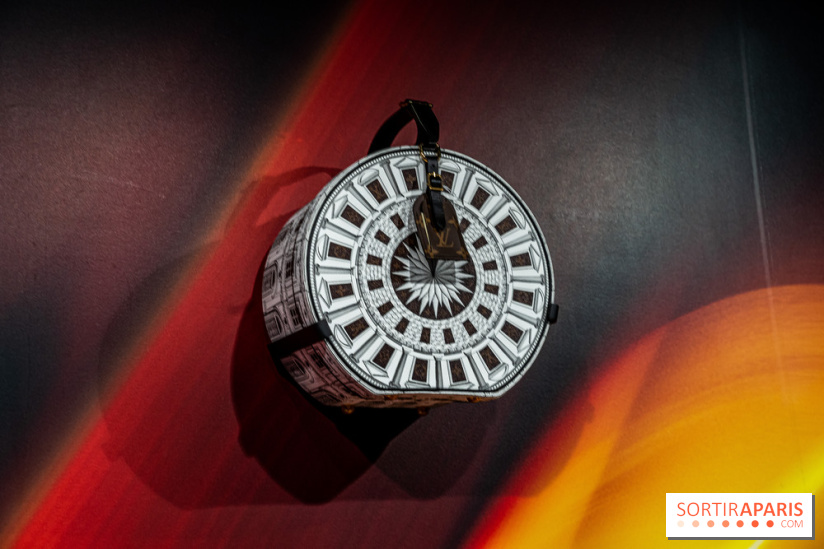 LV Dream exposition Louis Vuitton gratuite - sac à main