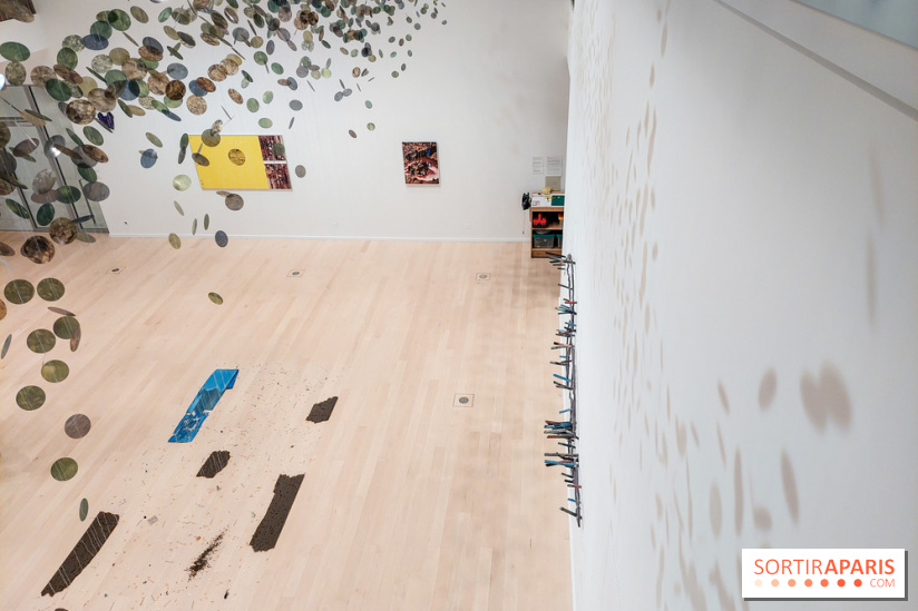 Le synthétique au cœur de l’humain, nos photos de l'expo au Centre culturel canadien