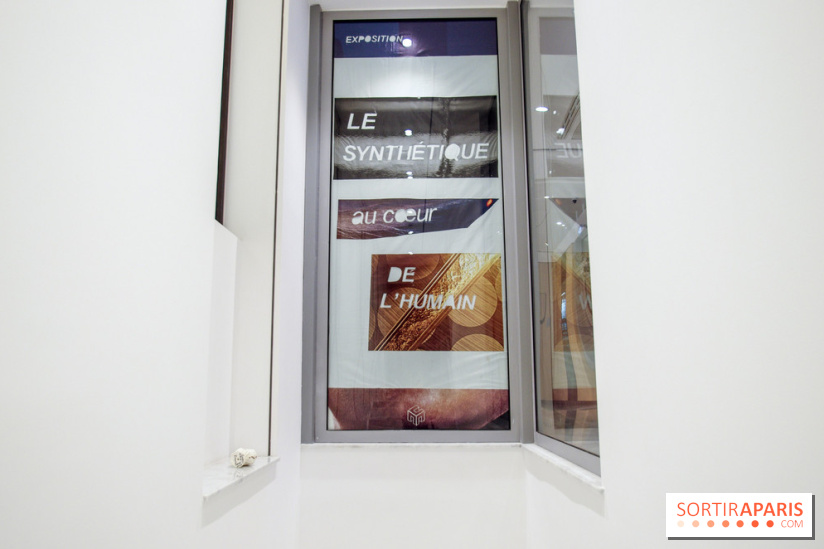 Le synthétique au cœur de l’humain, nos photos de l'expo au Centre culturel canadien