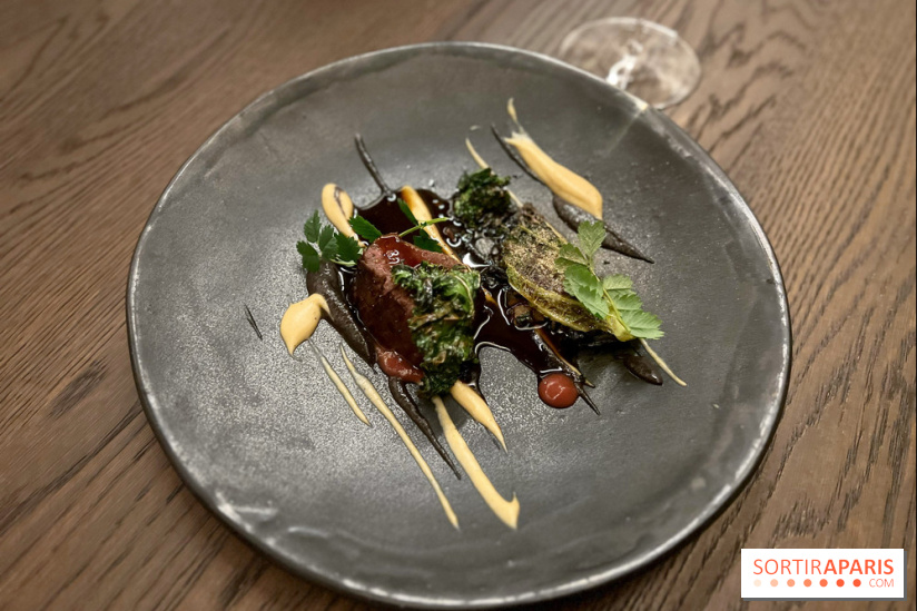 Nhome - Cerf et champignons