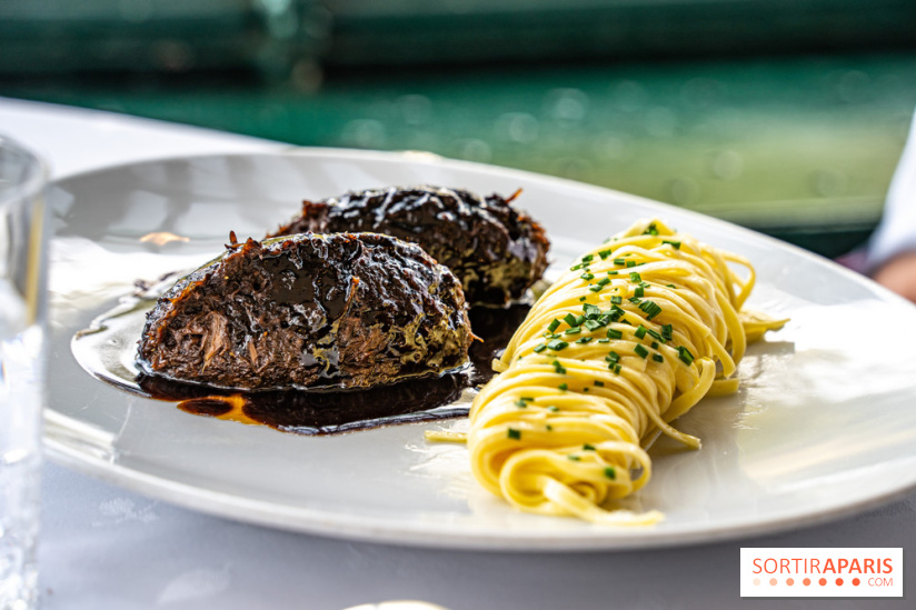 Grande Cascade restaurant 16e - Bois de Boulogne - lièvre à la royale