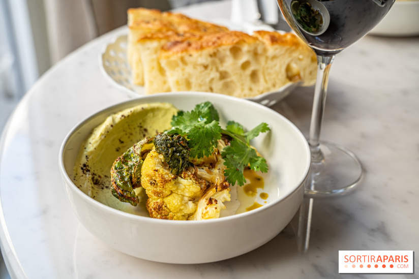 Alluma Restaurant - chou fleur doré - herbes