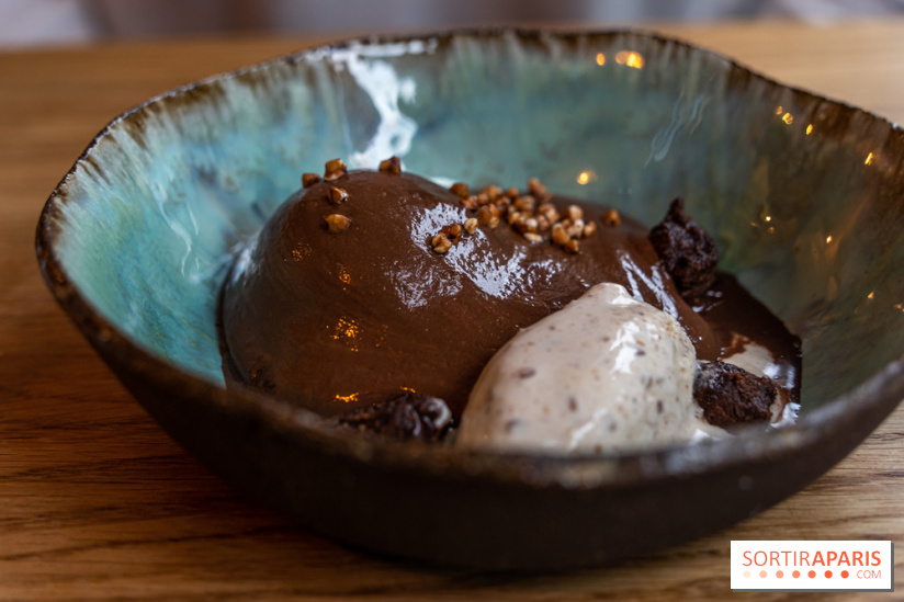 Ambos restaurant Paris - Cristina et Pierre Chomet - chocolat fumé grue - glace sarrasin