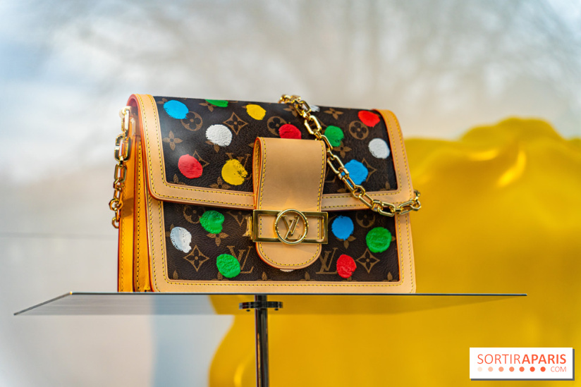 Yayoi Kusama chez Louis Vuitton sur les Champs-Elysées - photos 
