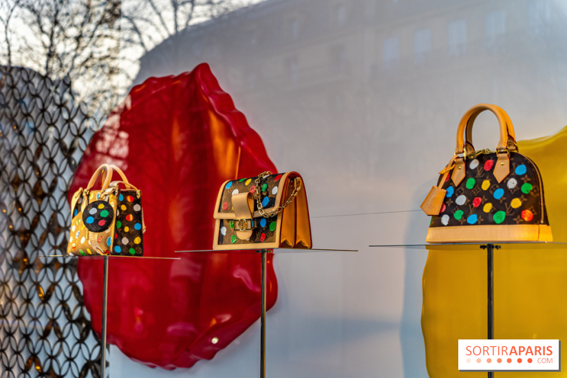 Yayoi Kusama chez Louis Vuitton sur les Champs-Elysées - photos 