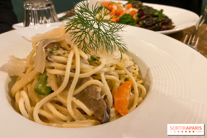 Le Quartier Rouge, le bistrot hyperactif du 20e arrondissement