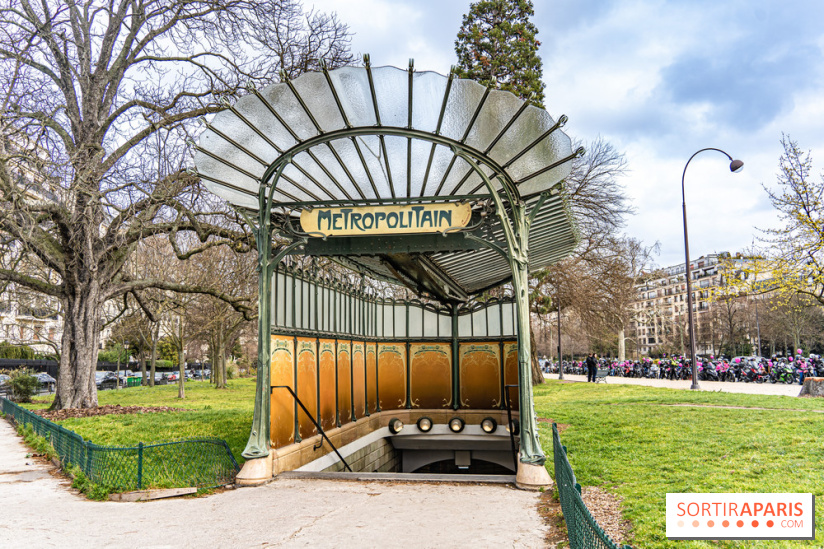 Le dernier édicule de type B d'Hector Guimard - Métro Porte Dauphine