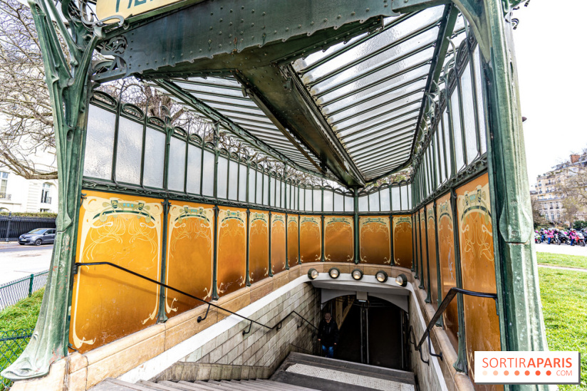 Le dernier édicule de type B d'Hector Guimard - Métro Porte Dauphine