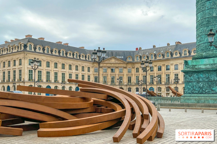 Les installations de Bernar Venet Place Vendôme