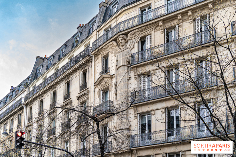 La plus grande cariatide de Paris