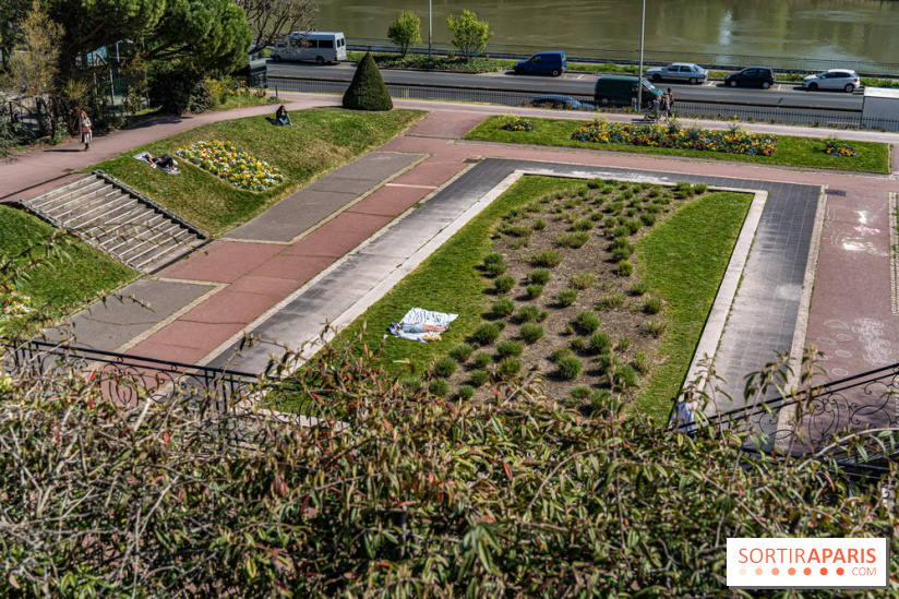 Parc de Bécon à Courbevoie - Pavillon des Indes - Cerisiers en fleurs -  A7C0046