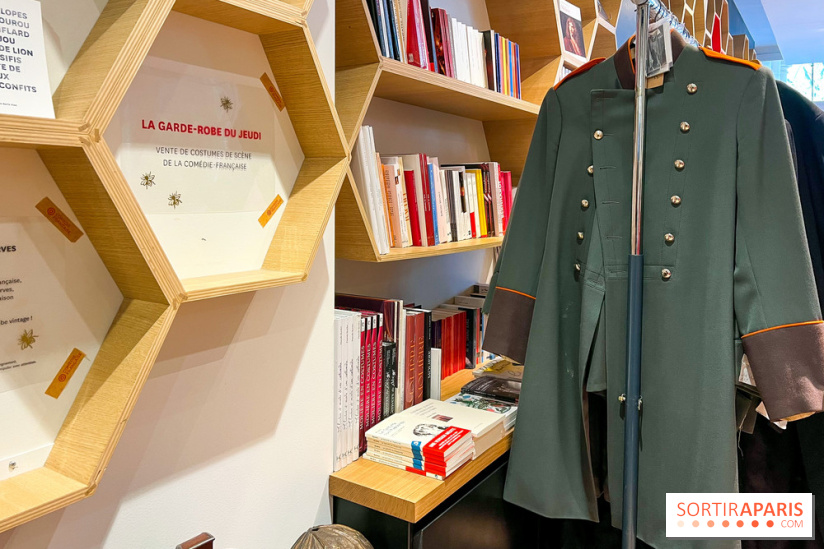 Vente de costumes de la Comédie Française