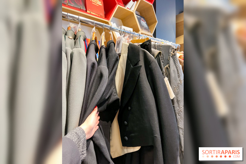 Vente de costumes de la Comédie Française - image00002
