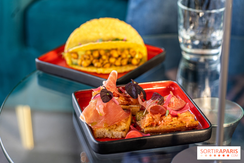 10ème Ciel, the rooftop bar with major veiws on the Eiffel Tower