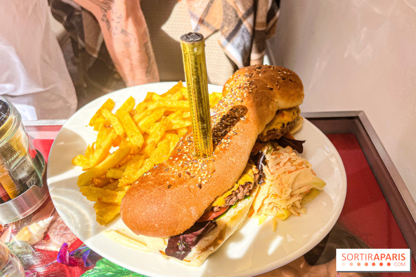 Tata burger, the unusual restaurant with willy burgers in the Marais