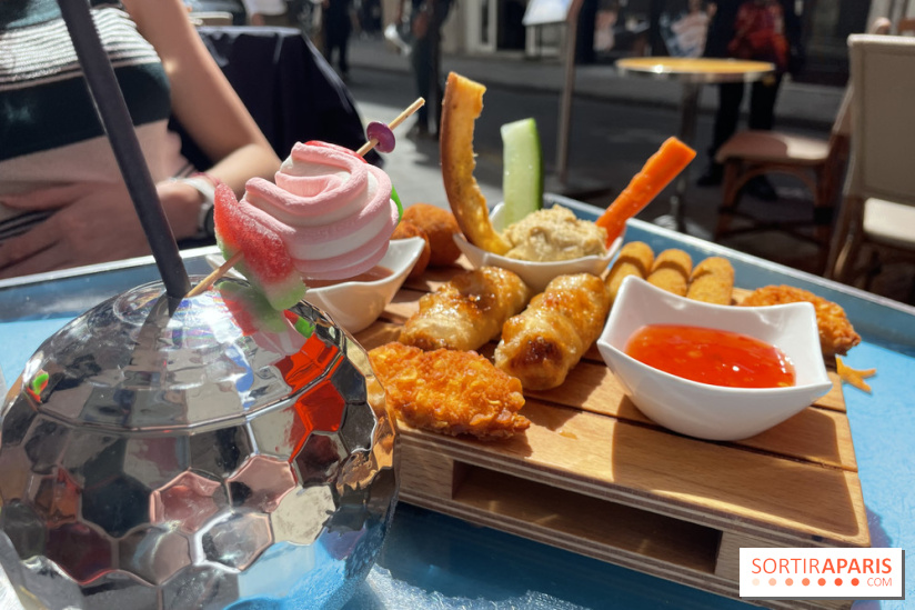 Tata Burger, le restaurant aux burgers en forme de zizi dans le Marais - 39C1EBE3 F89D 46D9 8CEA 7961BAE4944D