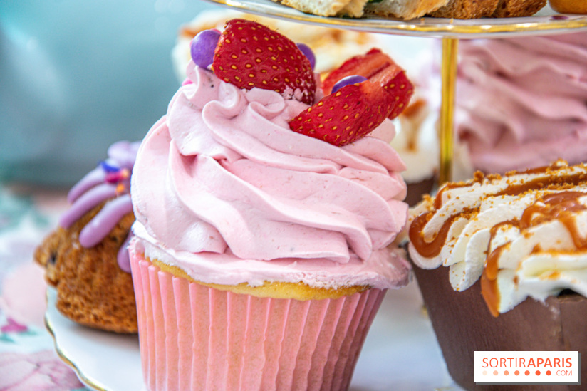 King's Afternoon Tea High Societhé tea time