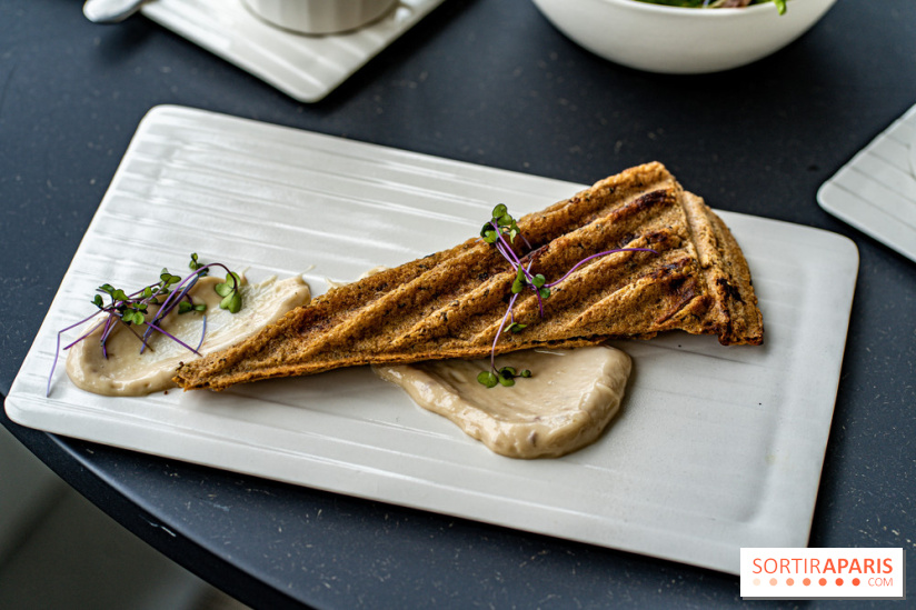 Le Tea Time secret de la Halle aux Grains dans la Bourse de Commerce -  A7C3375