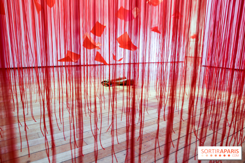 Expo Memory Under The Skin de Chiharu Shiota à Paris, nos photos
