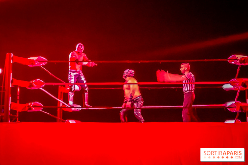 Nuit Blanche 2023 : la lucha libre fait le show sur la place du Châtelet !