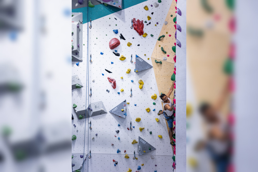 Climb Up Porte d'Italie : la plus grande salle d'escalade ! - GermainHazard CUPI 50421