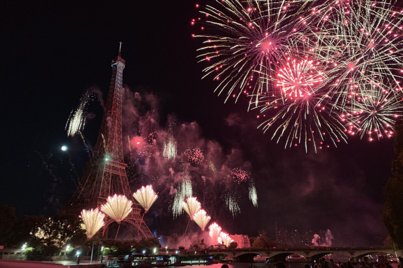 Un dîner face à la Tour Eiffel pour le feu d'artifice du 14 juillet