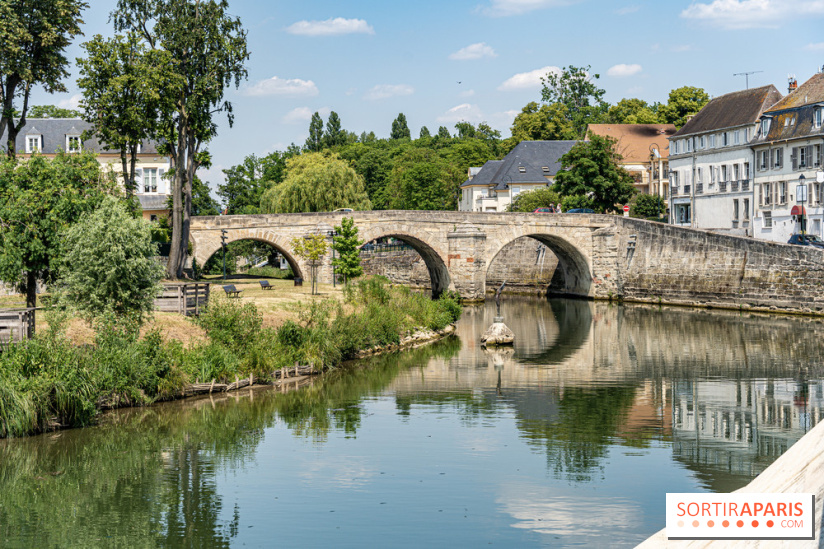 L'Isle-Adam, l'un des plus beaux village d'Ile-de-France -  bord de l'Oise - pont