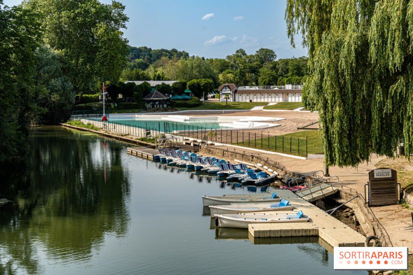 L'Isle-Adam, l'un des plus beaux village d'Ile-de-France -  La plage - pédalos - barque