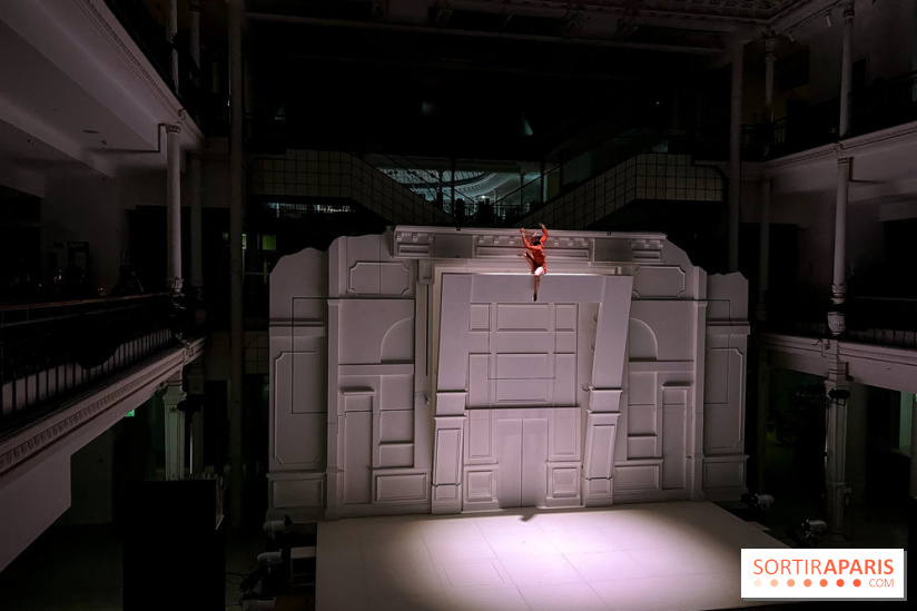 Entre Chiens et Louves, le nouveau spectacle du Bon Marché Rive Gauche et du Cirque Le Roux - image00036