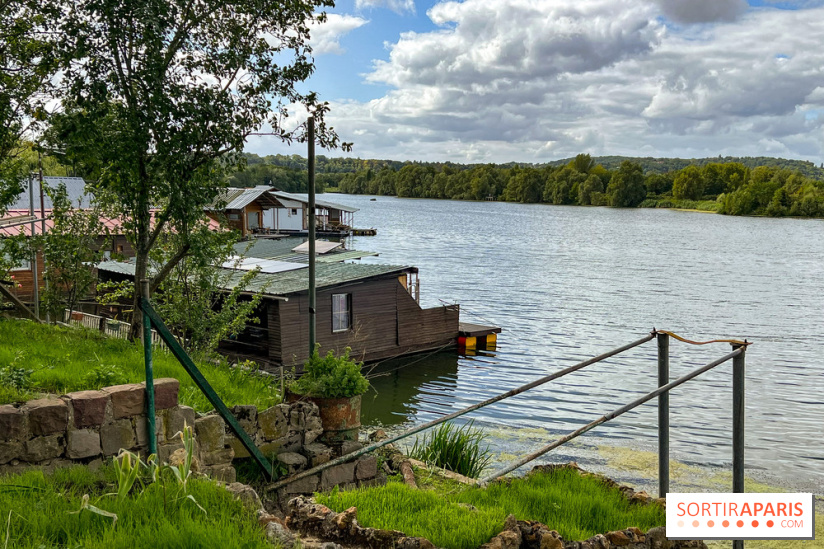 L'étang de la Galiotte dans le parc du Peuple de l'Herbe - Carrières-sous-Poissy (Yvelines)