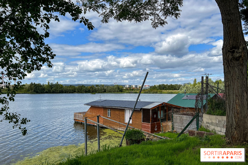 L'étang de la Galiotte dans le parc du Peuple de l'Herbe - Carrières-sous-Poissy (Yvelines)