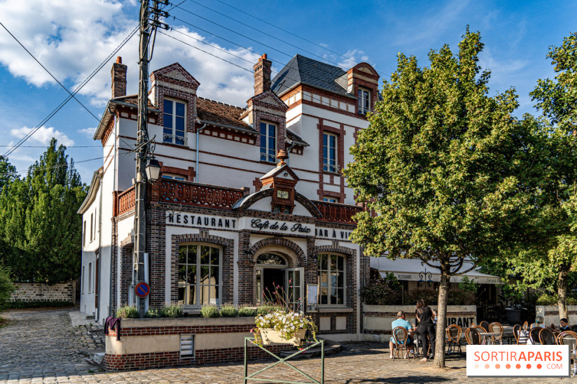 Bourron-Marlotte, village de Seine-et-Marne -  Café de la Paix
