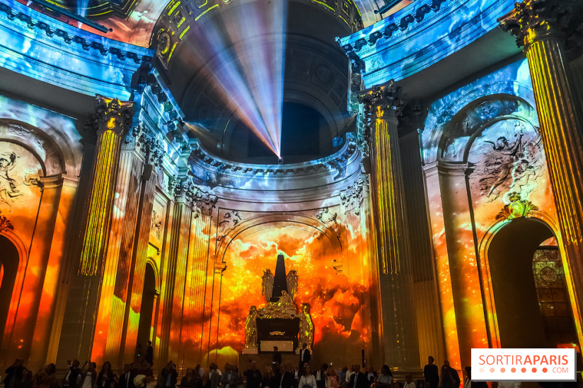 Aura, un spectacle son et lumières qui illumine le Dôme des Invalides - photos et vidéo