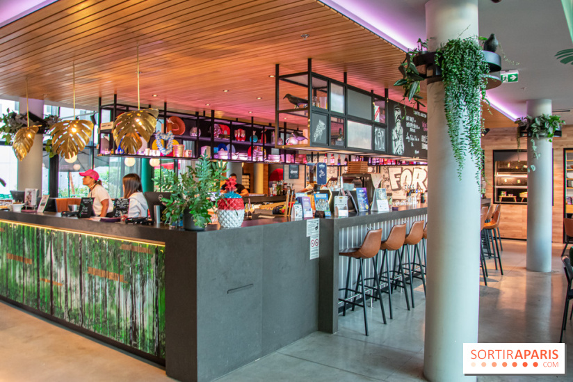 Moxy Paris Val d'Europe bar