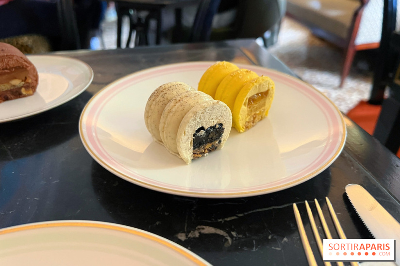 Ladurée - Bûches de Noël 2023 macarons