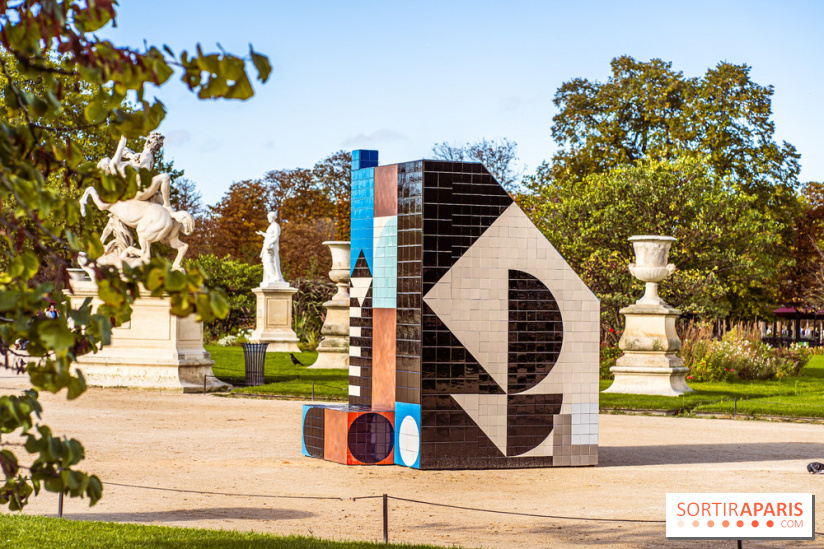 Paris+ par Art Basel 2023 aux Tuileries -  But round my chair the children run