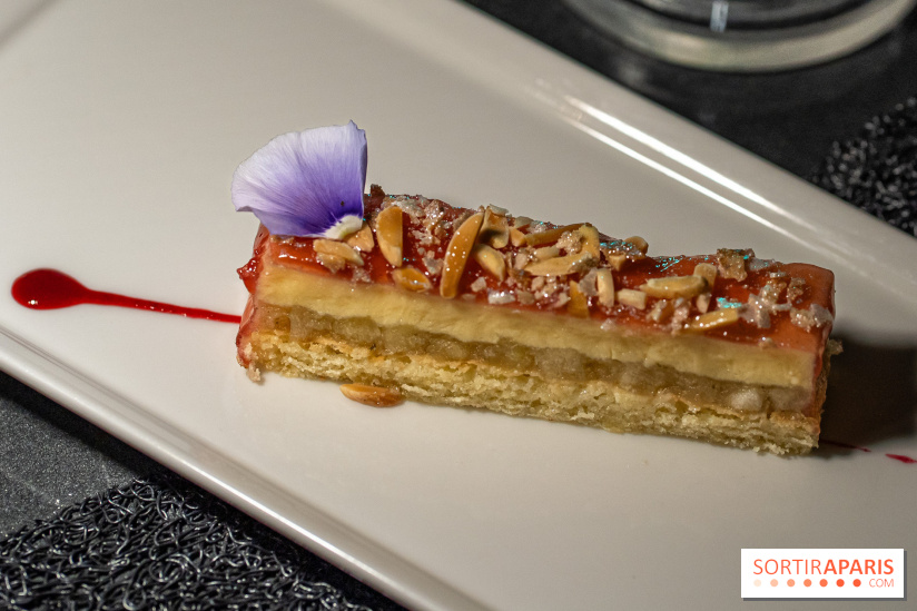 Bus Saint Germain 1920 - dîner dans un bus en traversant Paris  -  A7C3712