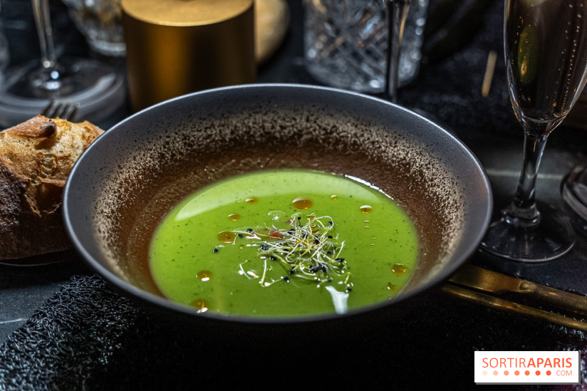 Bus Saint Germain 1920 - dîner dans un bus en traversant Paris  -  A7C3623