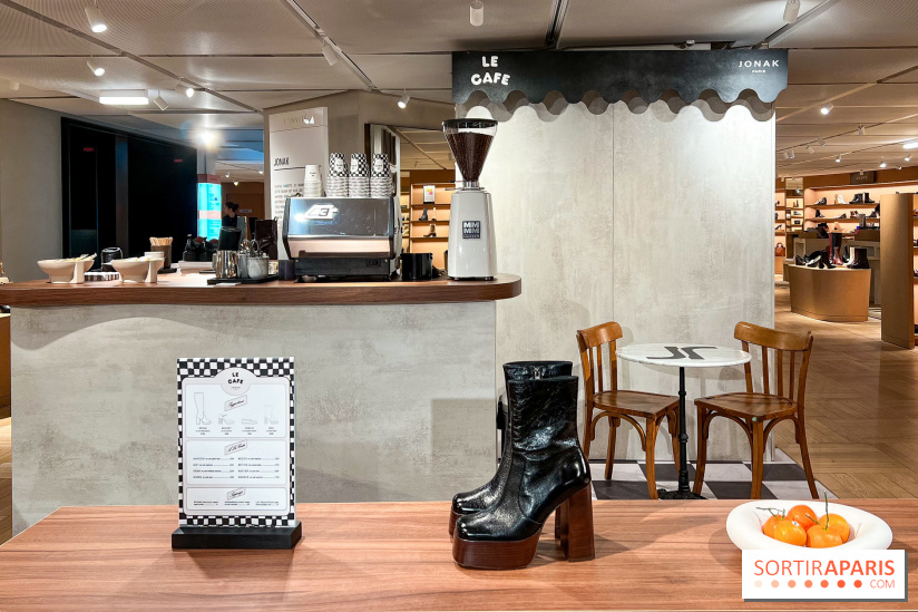 Café Jonak et collections chaussures marrons - Galeries Lafayette Haussmann