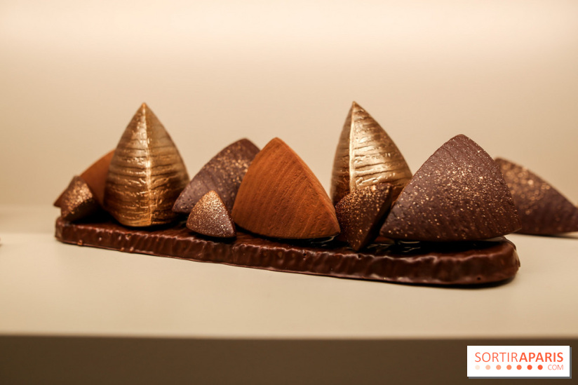 Bûche et chocolats de Noël 2023 signés Alléno & Rivoire