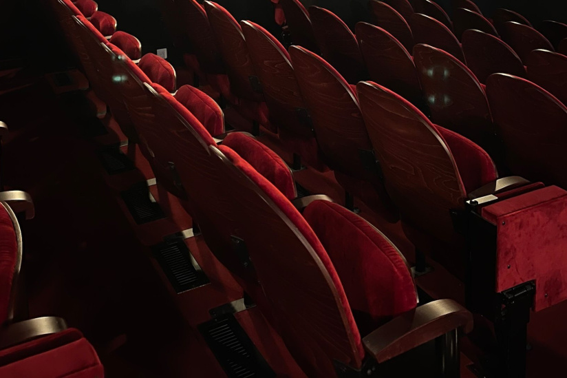 Spectacle Sherlock Holmes et l'Affaire du Pont de Thor : un événement à ne pas manquer au Théâtre de Passy à Paris