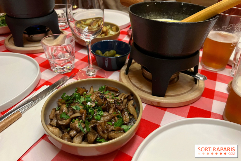 Fondue sur la terrasse d'hiver du Grand Quartier - B0EF1570 753A 4D94 A395 B4E4A8ECAA0E