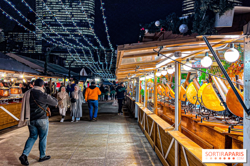 Le Marché de Noël 2023 de La Défense - Père Noël, spots photo illuminés, créateurs et stands gourmands