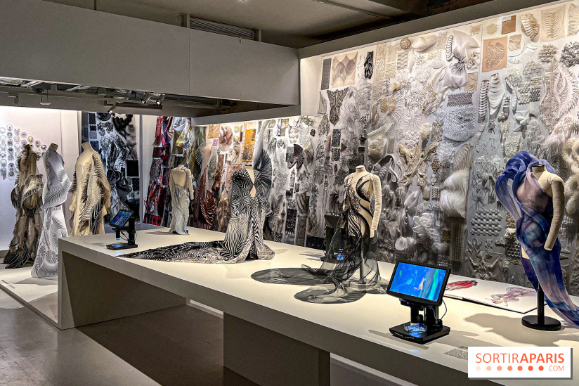 L’exposition retrospective de la créatrice de mode Iris Van Herpen au Musée des Arts Décoratifs