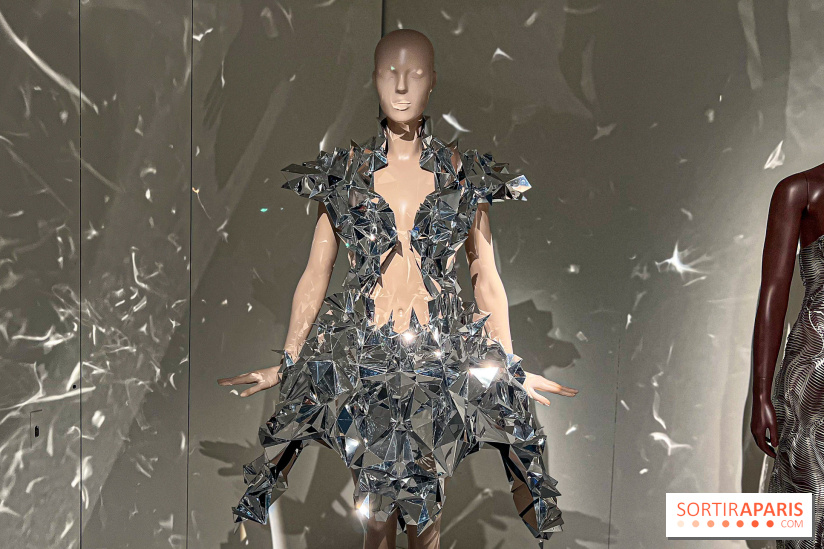 L’exposition retrospective de la créatrice de mode Iris Van Herpen au Musée des Arts Décoratifs
