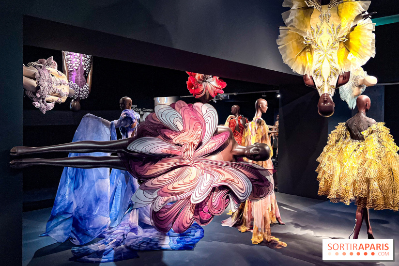L’exposition retrospective de la créatrice de mode Iris Van Herpen au Musée des Arts Décoratifs